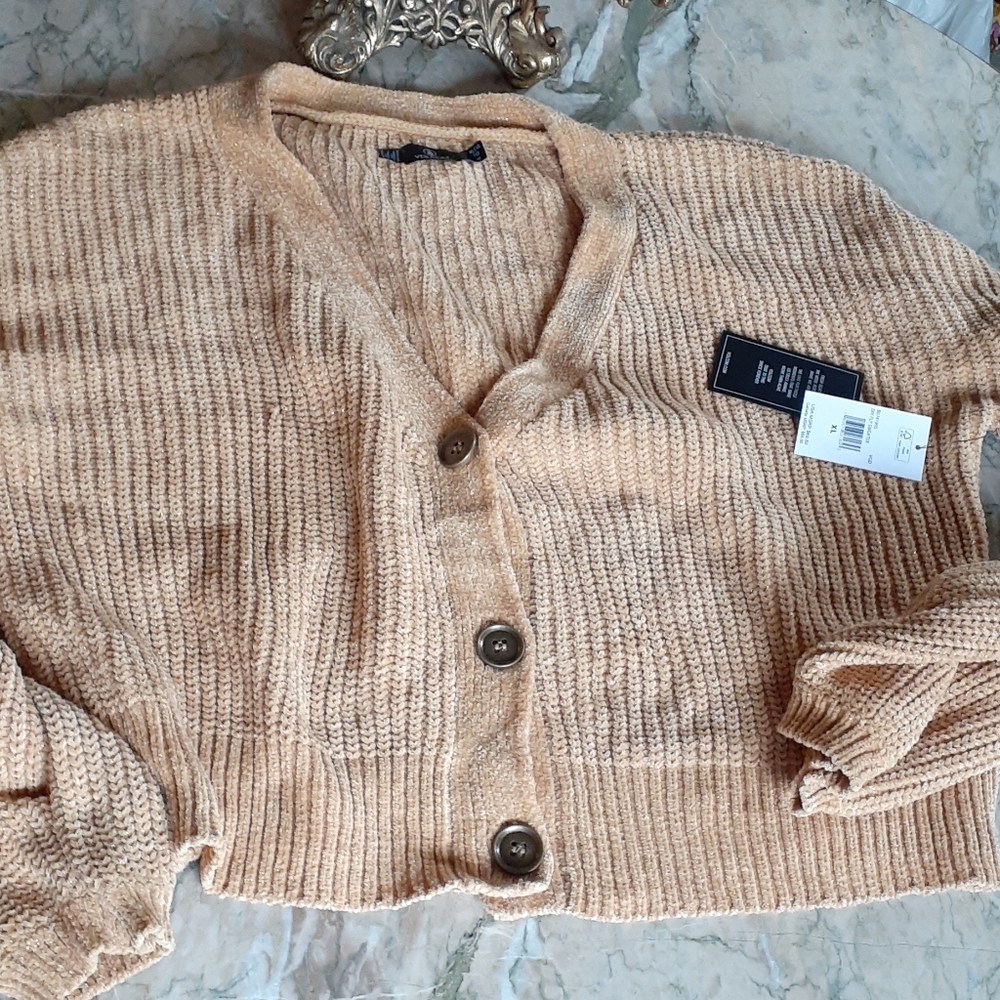 VOLCOM sweater